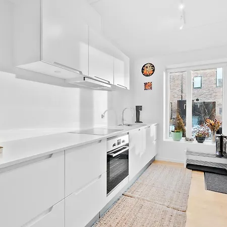 Amazing In With Kitchen *