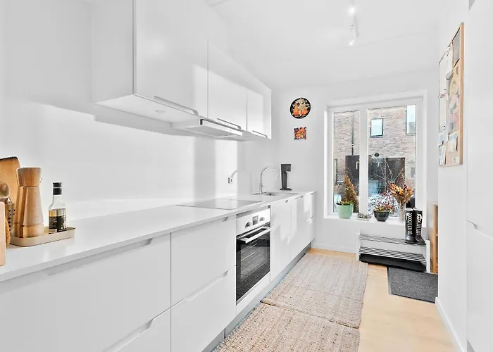 Amazing In With Kitchen *